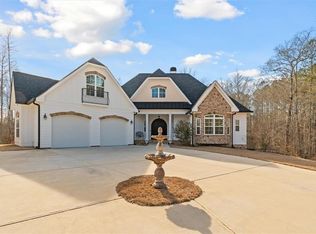 656 Paynes Lake Rd, Carrollton, GA 30116