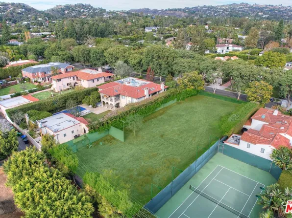 911 N Roxbury Dr, Beverly Hills, CA 90210