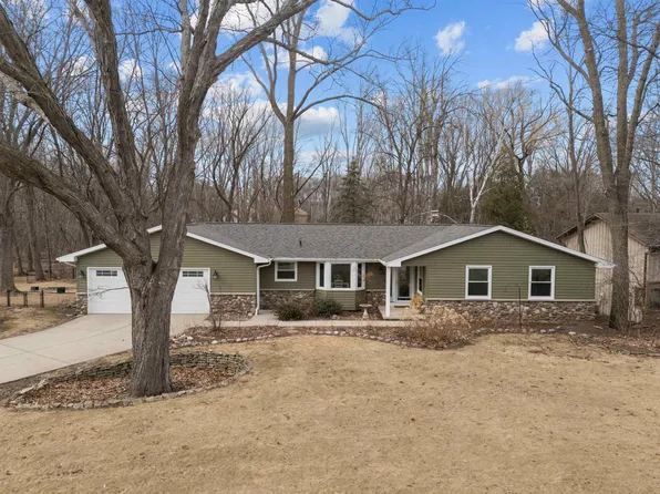 2658 He Nis Ra Ln, Green Bay, WI 54304