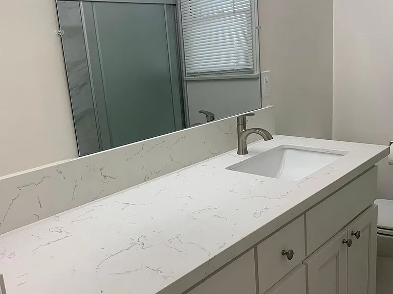 4 1241south Bundy Dr #4 — Photo 22