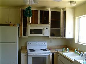 2nd image of 720 W 23rd St APT B