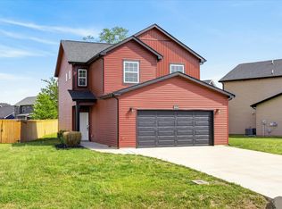 204 Clark Rd, Clarksville, TN 37042