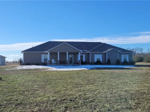 18769 Huntington Dr, Gravette, AR 72736