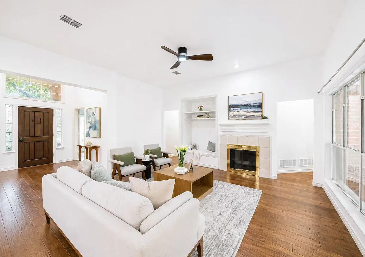 Beautifully maintained home in the desirable Watters Crossing community in Allen! — Photo 2