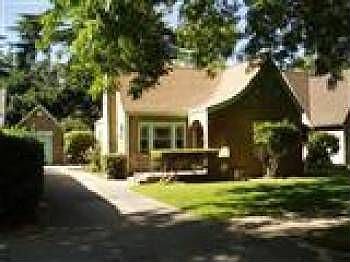 1st image of 212 Elmwood Ct