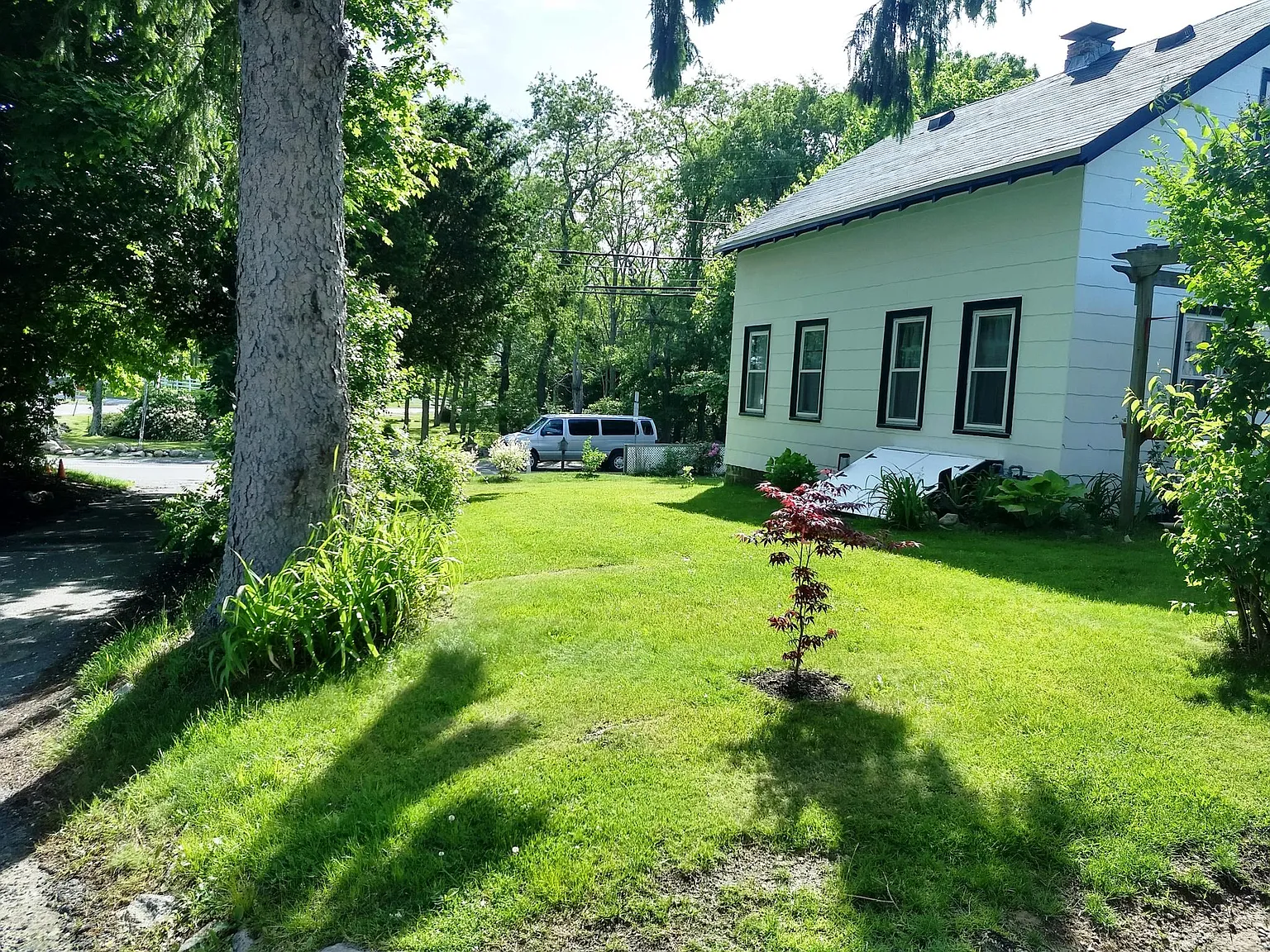 3 bed, 968 sqft, $2,995 — Photo 2