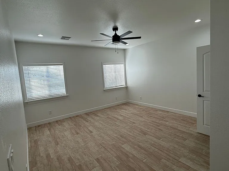 5640 S Desert Lakes Dr — Photo 12