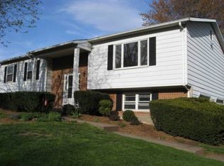 112 Long Hill Rd, Windsor, CT 06095