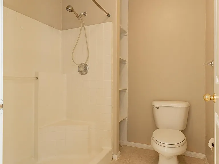 1826 Big Horn St — Photo 8
