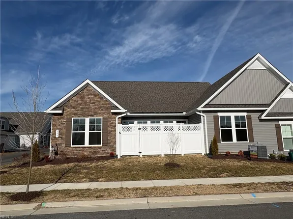 224 Saint Pauls Ave #32-3, Smithfield, VA 23430