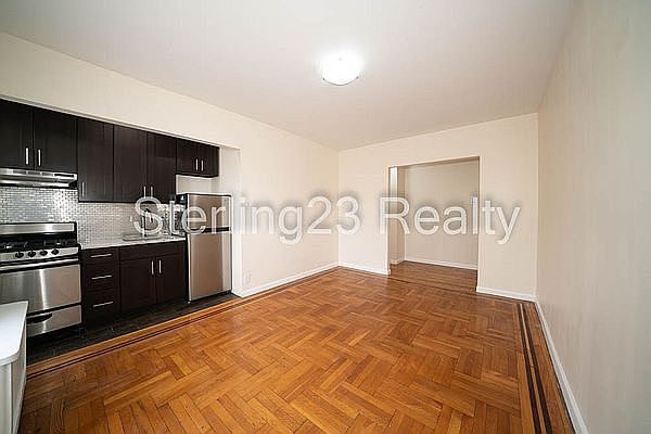 1st image of 2305 29th St APT 4E