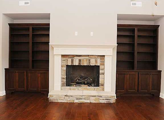 3rd image of 45 Ashville Dr