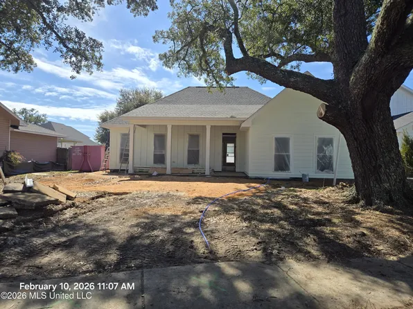 1409 2nd St, Gulfport, MS 39501
