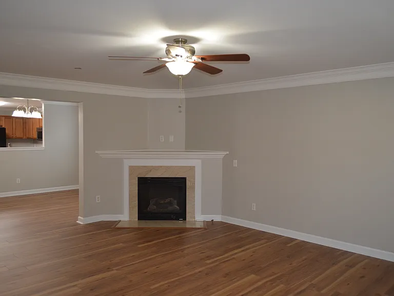 1401 Peppermint Ln — Photo 12
