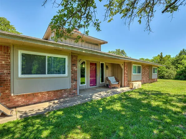 8905 E Etowah Rd, Noble, OK 73068