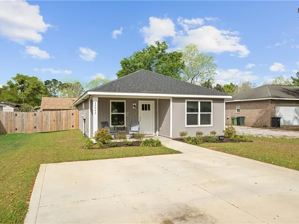 22045 7th St, Silverhill, AL 36576