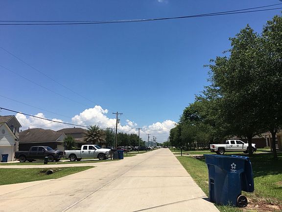 5th image of 4173 Country Club Dr