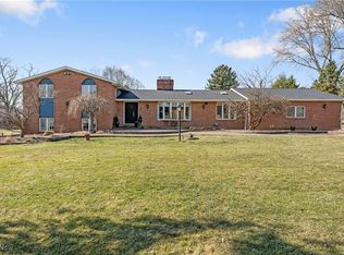 4984 S Main St, Akron, OH