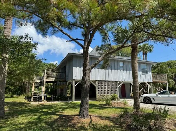 501 Pompano Rd, Edisto Island, SC 29438