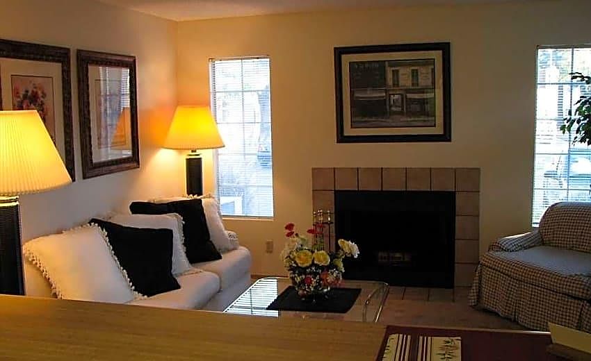 1st image of 4670 Amberleigh Ln