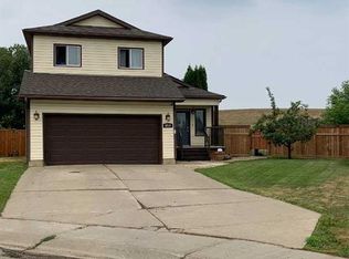 8210 S 104th Ave, Peace River, AB T8S1X9