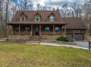 135 Post Rd, Slate Hill, NY 10973