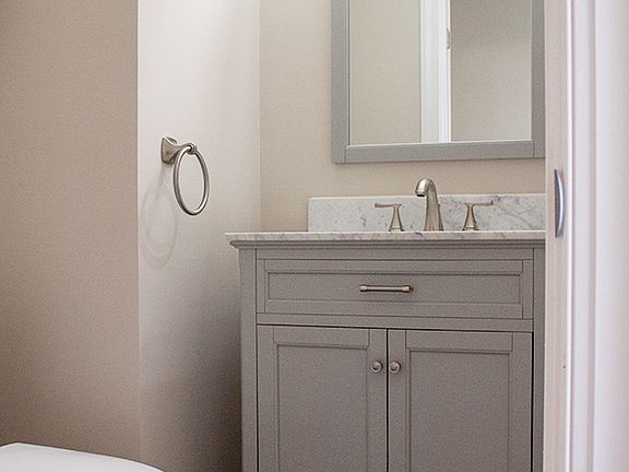 Foyer half bathroom