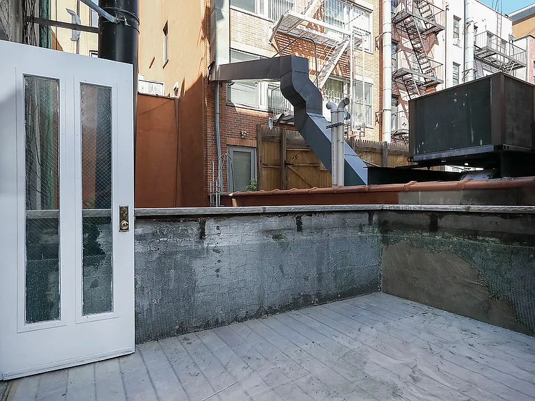 92 Rivington St #1 — Photo 8