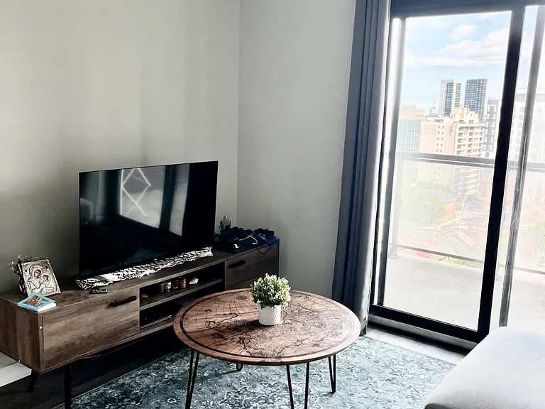 15 Queen St S #1012 — Photo 17