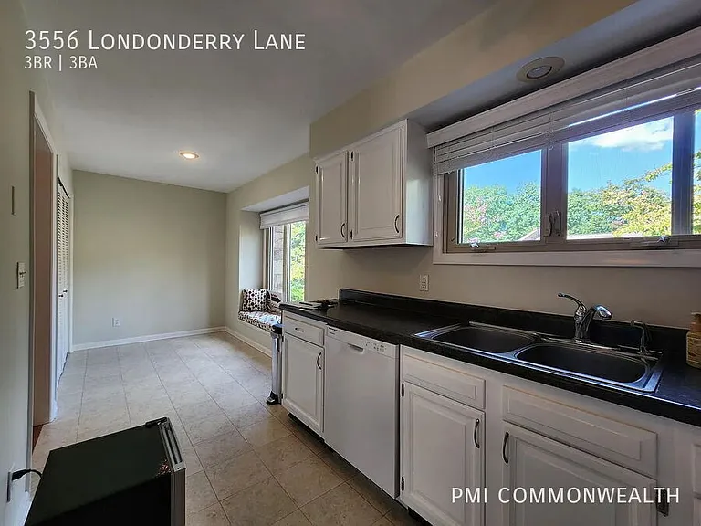 3556 Londonderry Ln — Photo 4