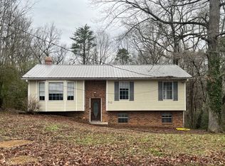 712 Country Club Trl, Gardendale, AL 35071