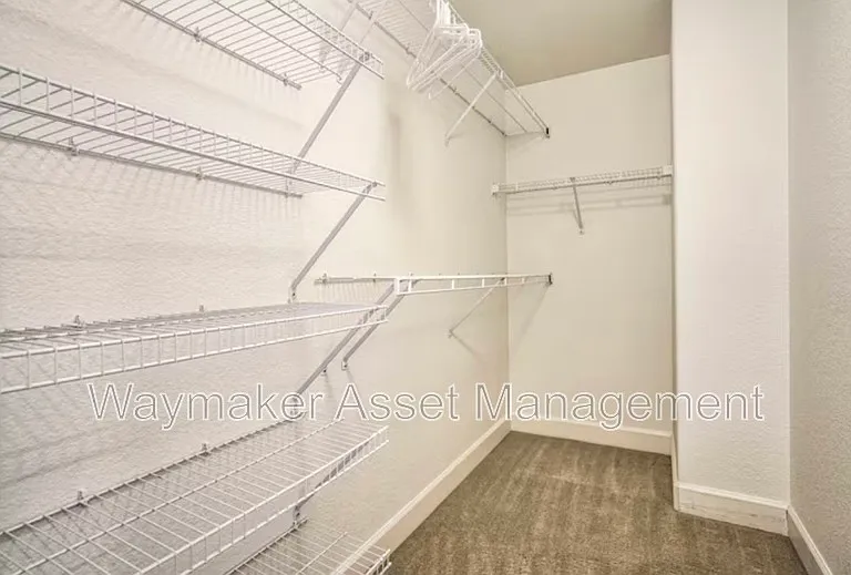 10904 Cascading Spring Cir — Photo 17