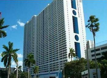2nd image of 1717 N Bayshore Dr APT 2051