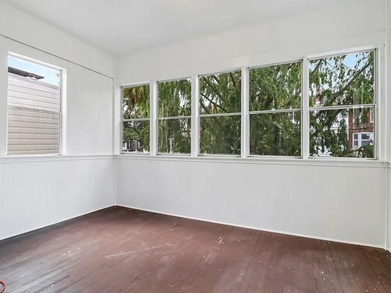 1358 Parkwood Pl NW — Photo 38