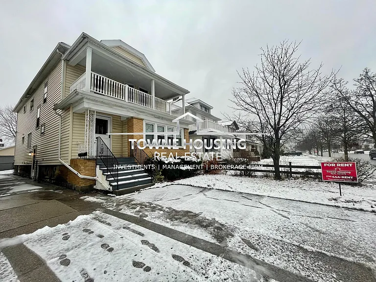 418 Colvin Ave — Photo 42