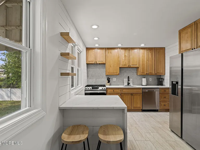 901 Russo Dr — Photo 11