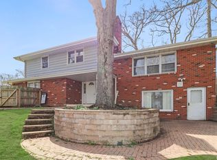 2925 W Brookside Dr, Peoria, IL 61615