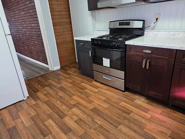 230 Mercer St — Photo 4