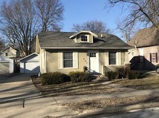 807 W Jefferson St, Bloomington, IL