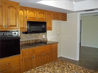 3rd image of 1924 Salem Ct