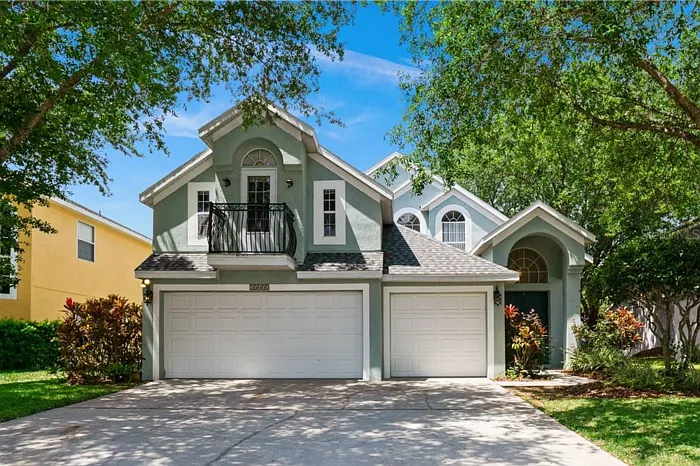 15601 Bay Vista Dr