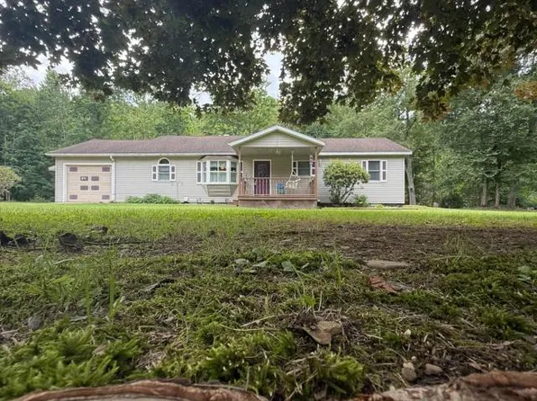 574 Priest Hollow Rd, Russell, PA 16345