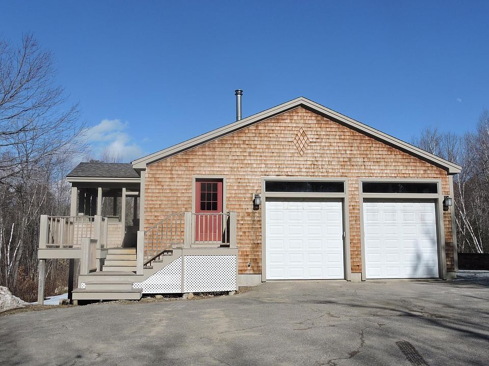 2nd image of 70 Cooper Hill Rd