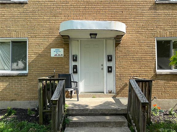 3rd image of 47 E Maplewood Ave