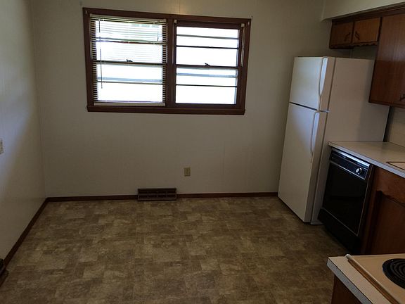 Kitchen includes Dishwasher, disposal, refrigerator and rang