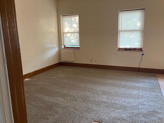 5th image of 3700 Woodbine Ave APT 3