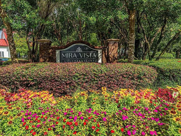 1823 Telfair Way #1823 — Photo 3