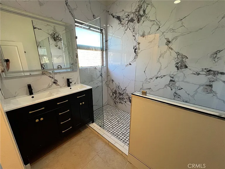 20402 Santa Ana Ave #4 — Photo 33