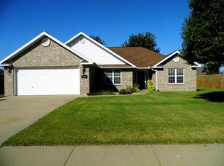 945 Todd Cir, Pea Ridge, AR 72751