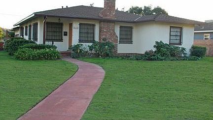 1st image of 854 E Meda Ave